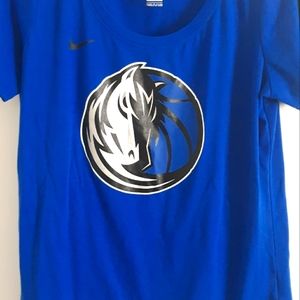 euc Nike Dallas Mavs blue tee